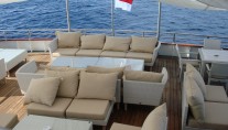 Expedition yacht SALILA -  Stern Lounge
